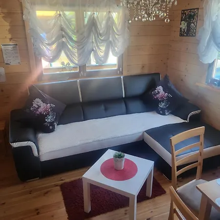 度假居 Letniskowe Paradise