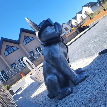 度假居 Letniskowe Paradise *